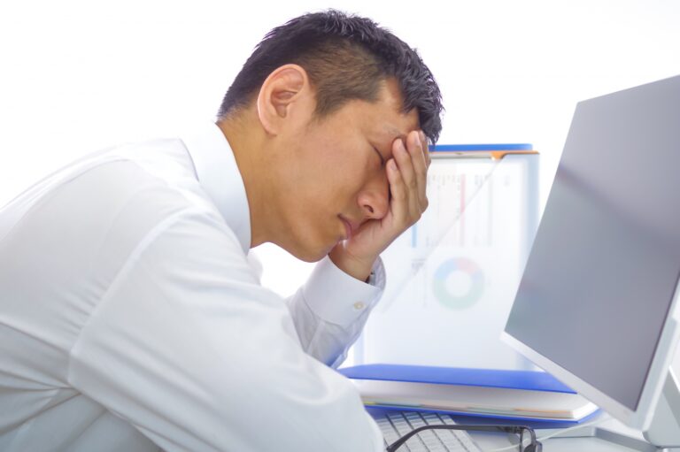 社員の「お金の不安」が、経営者の見えない人件費になっている